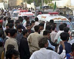 Давка в Карачи: десятки погибших и раненых