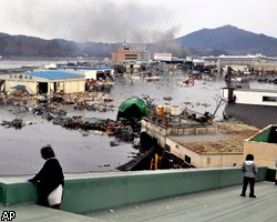 В Японии прорвало дамбу: огромная масса воды смыла тысячи домов
