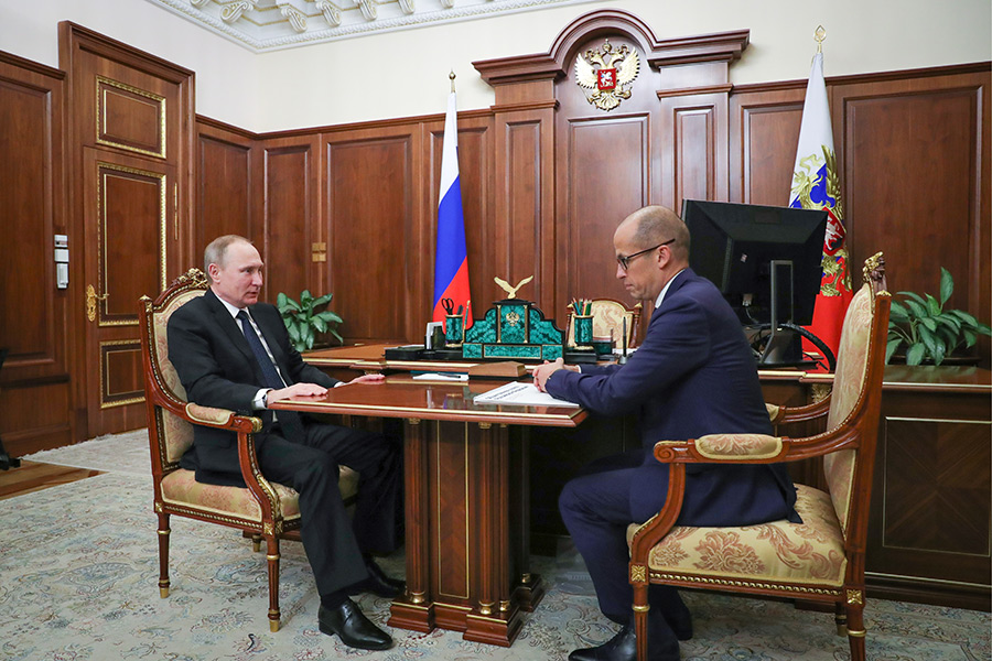 Владимир Путин и&nbsp;Александр Бречалов (слева направо)
