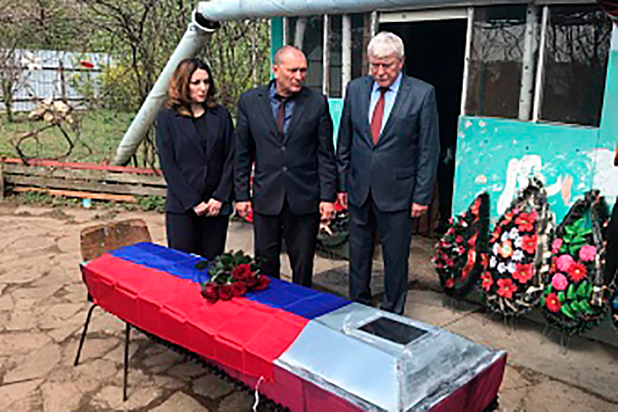В пяти регионах похоронили погибших на Украине военных"/>













