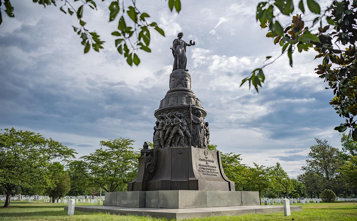 Мемориал Конфедерации на территории Арлингтонского национального кладбища