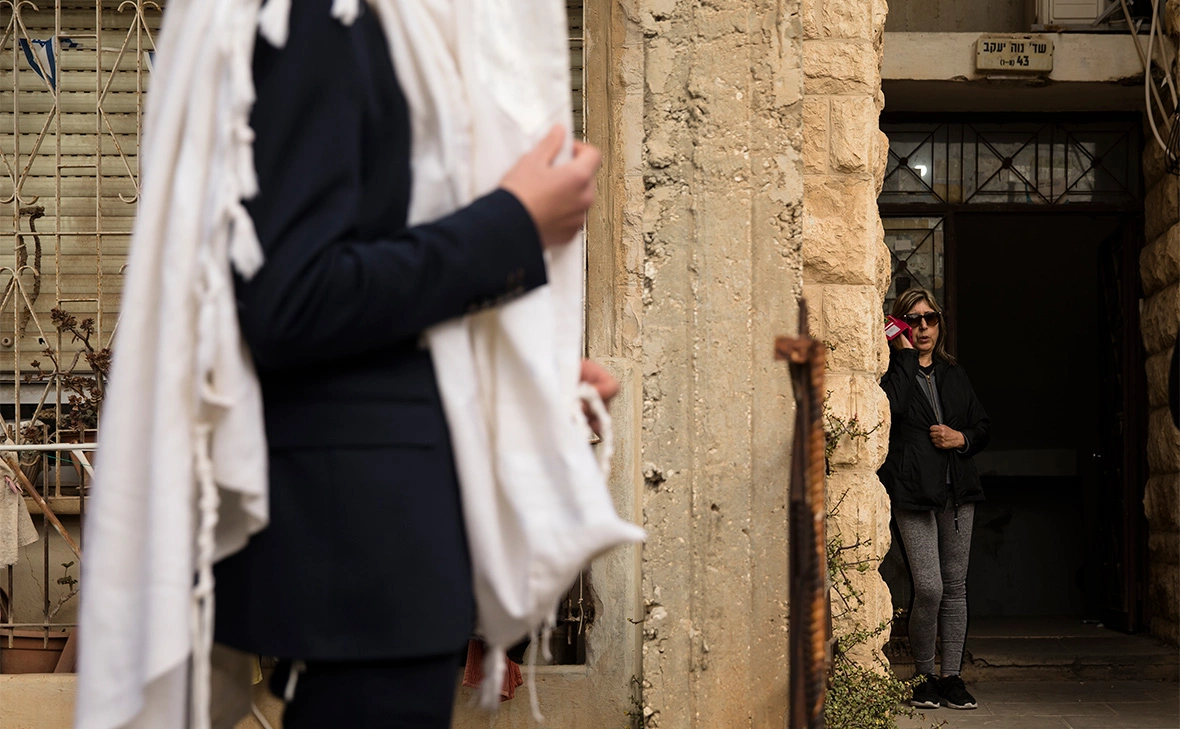 Amir Levy / Getty Images