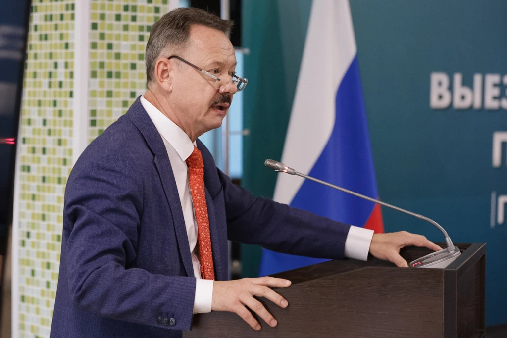 Владимир Новиков, фото пресс-службы правительства Приморского края