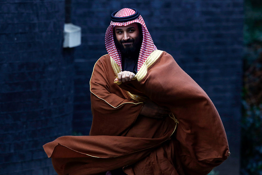 Несмотря на то что королем страны остается Салман ибн Абдул-Азиз Аль Сауд, фактически управлением занимается Мухаммед ибн Салман Аль Сауд. В ноябре 2017 года он возглавил антикоррупционную кампанию, в результате которой многие богатейшие саудовцы были арестованы и вынуждены вернуть недоплаченное в казну. Десять саудовских миллиардеров были исключены из ежегодного списка миллиардеров Forbes.
