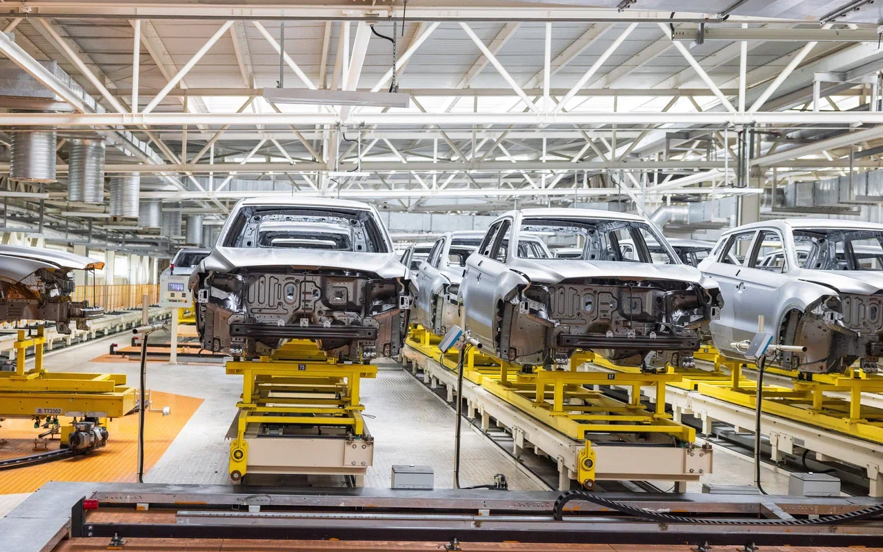Для производства кузовов&nbsp;Belgee S50 пришлось установить пост лазерной сварки крыши; прежде эта технология на белорусском предприятии не применялась
