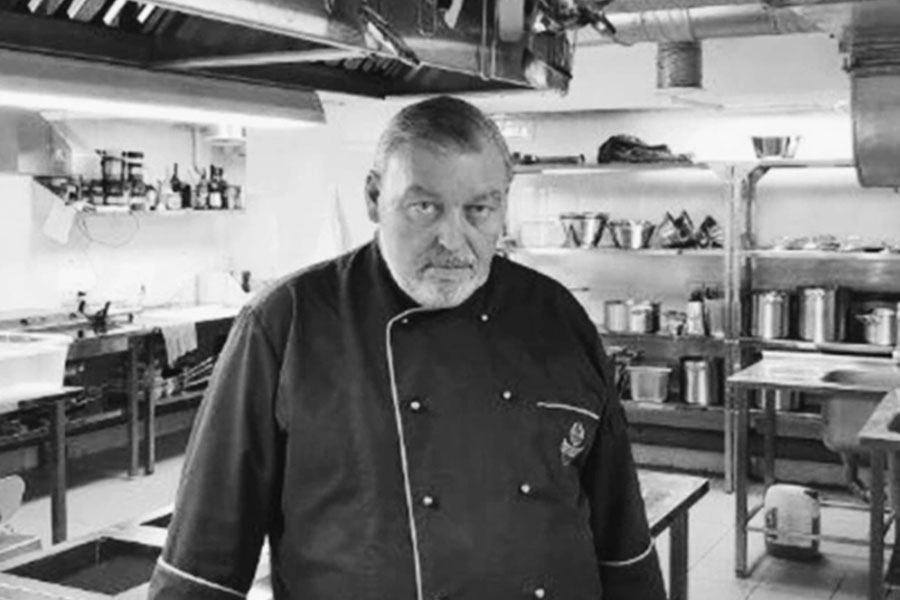 13 мая на 57-м году жизни умер&nbsp;основатель бренда &laquo;У Палыча&raquo; Андрей Сульдин. Причина смерти не сообщалась. У Сульдина были проблемы со здоровьем, включая диабет, говорил источник &laquo;РИА Новости&raquo;.

&laquo;У Палыча&raquo; производит кондитерские изделия (торты, пирожные, десерты), выпечку, а также замороженные полуфабрикаты и готовые блюда (супы, салаты и ланчи). Портал 63.ru уточнял, что в последние годы Сульдин уже не являлся хозяином торговой марки.