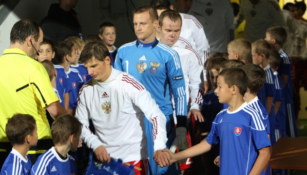 Россия отцепила Словакию от борьбы за Евро-2012