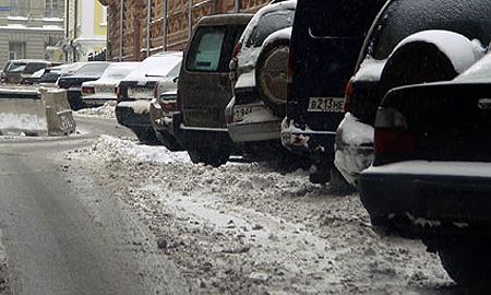 В Москве запрещают парковку у обочины