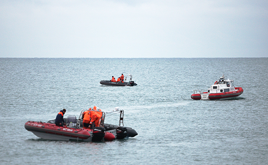Поисково-спасательная операция на&nbsp;месте крушения самолета Ту-154 у побережья Сочи


