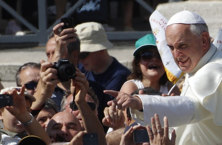 Папа Римский благословил байкеров на площади Святого Петра