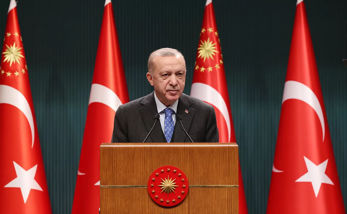 Presidential Press Office / Getty Images