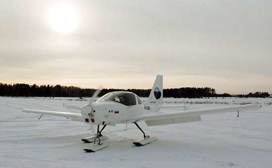 Самолет малой авиации&nbsp;А-33. Фото 2003 года




