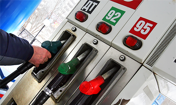 В России цены на бензин могут вырасти на 4 рубля до конца года