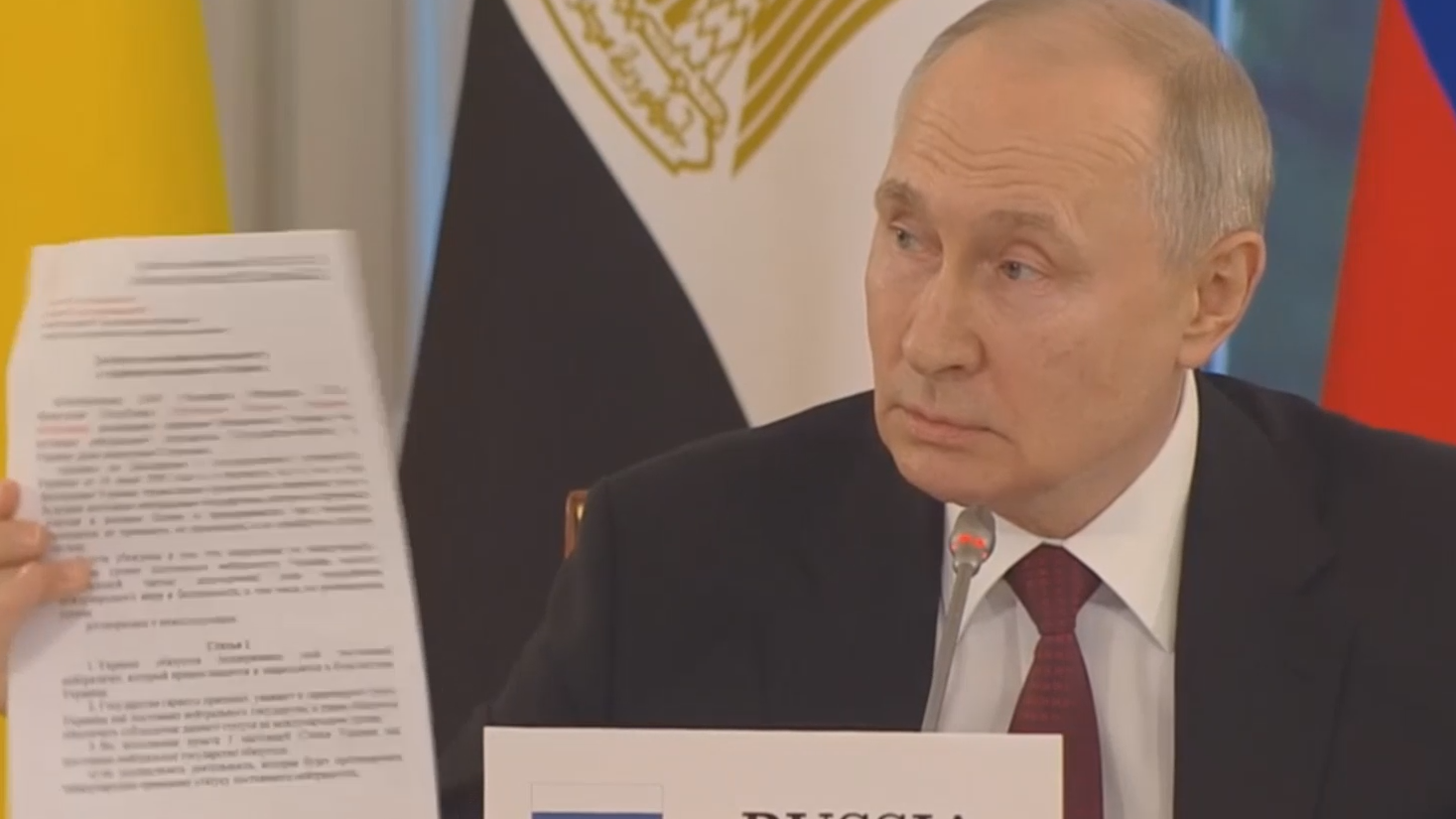 Журналисты раскрыли содержание договора с Киевом, который показал Путин