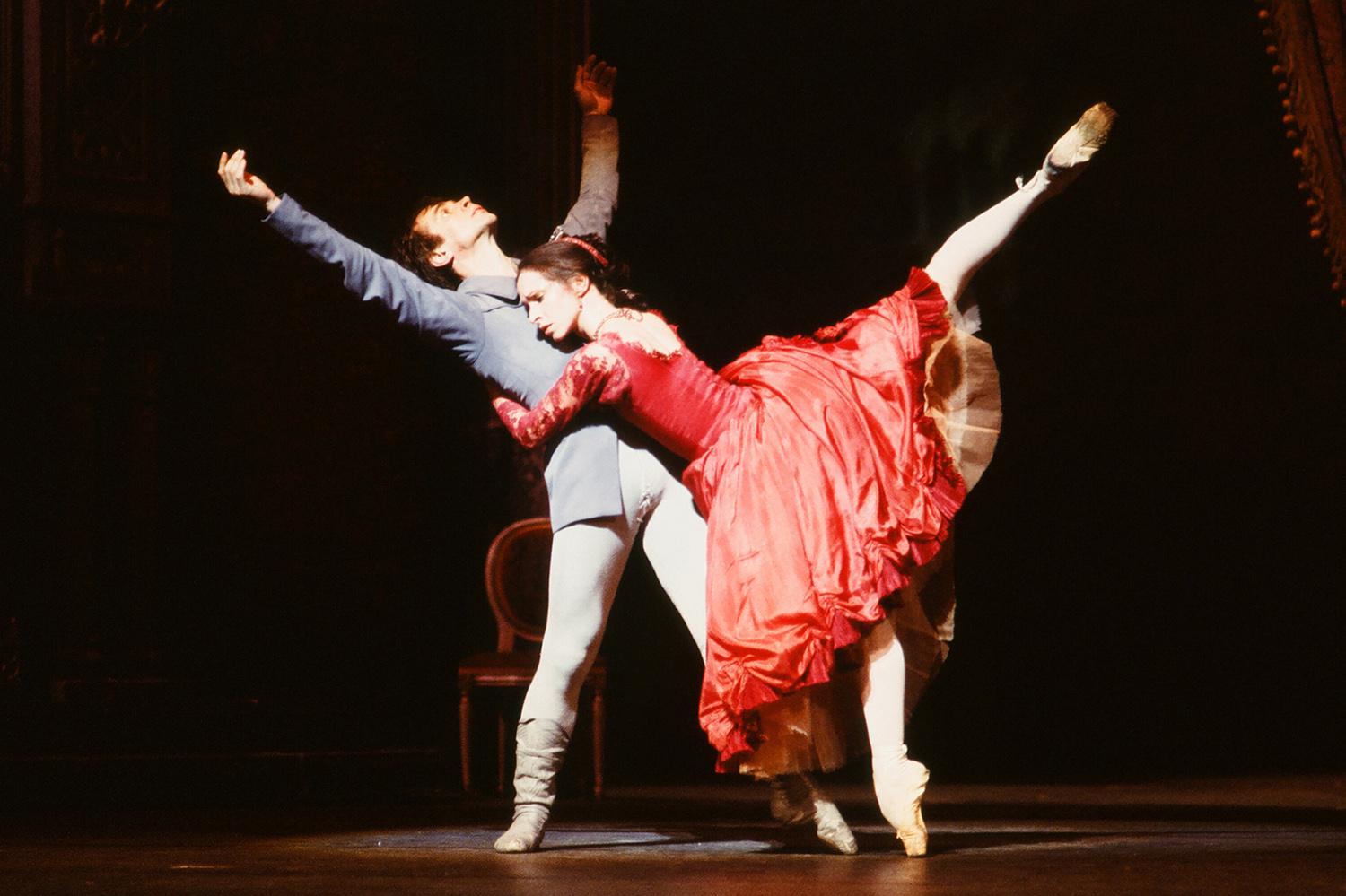 Рудольф Нуреев в постановке &laquo;Щелкунчика&raquo; Фрэнка Омана в Нью-Йоркском танцевальном театре, Нью-Йорк, 1982