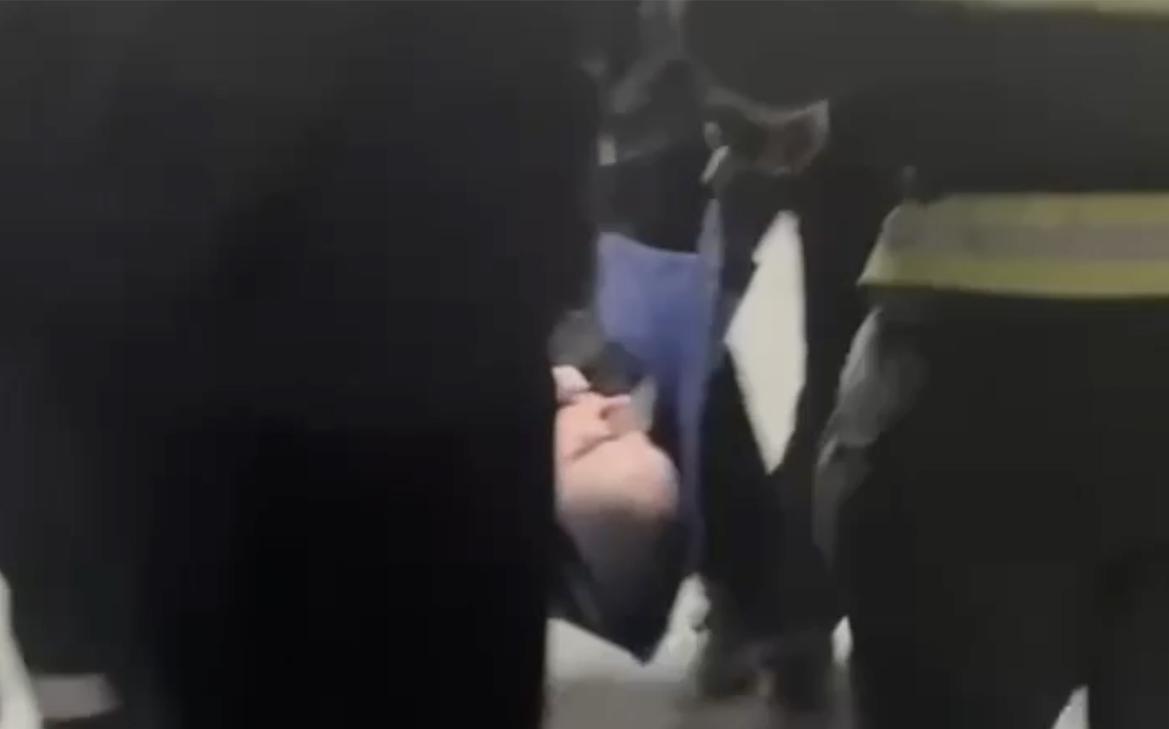 СК сообщил о ранении двух полицейских при нападении на общежитие в Уфе