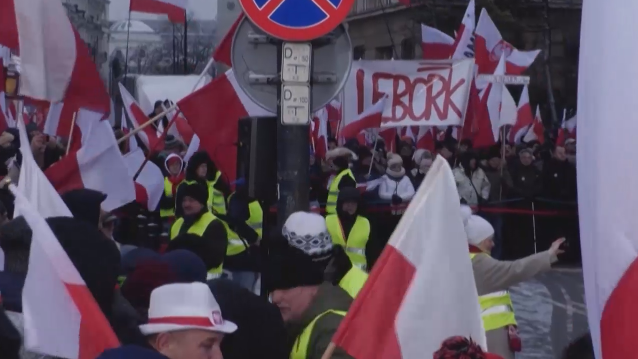 В Варшаве начался антиправительственный марш «Протест свободных поляков»