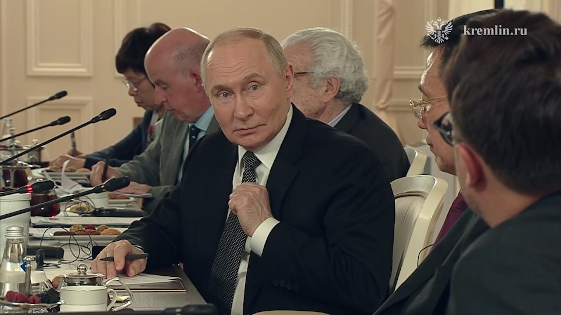 Путин заявил о готовности встретиться с Зеленским