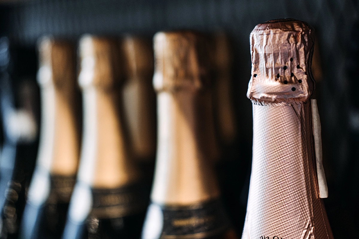 Цены на шампанское в мире упали на 12% за три года