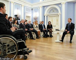 Д.Медведев: Россия переживет, если ей откажут в ВТО