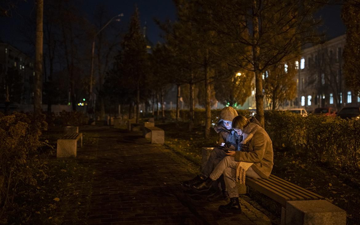 Энергетики увидели риск роста сроков отключений света в Киеве в холода