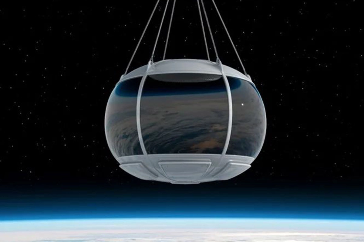 <p>Космические туристы смогут увидеть синюю оболочку Земли, так как в максимальной точке полета 98% атмосферы будет находиться под ними&nbsp;</p>