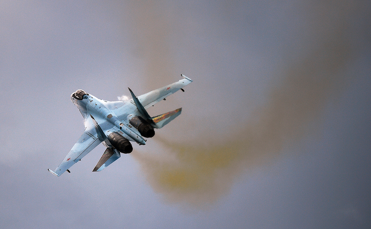 Истребитель Су-35
