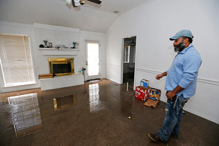 От наводнения в Джексоне уже пострадали более 2 тыс. строений
