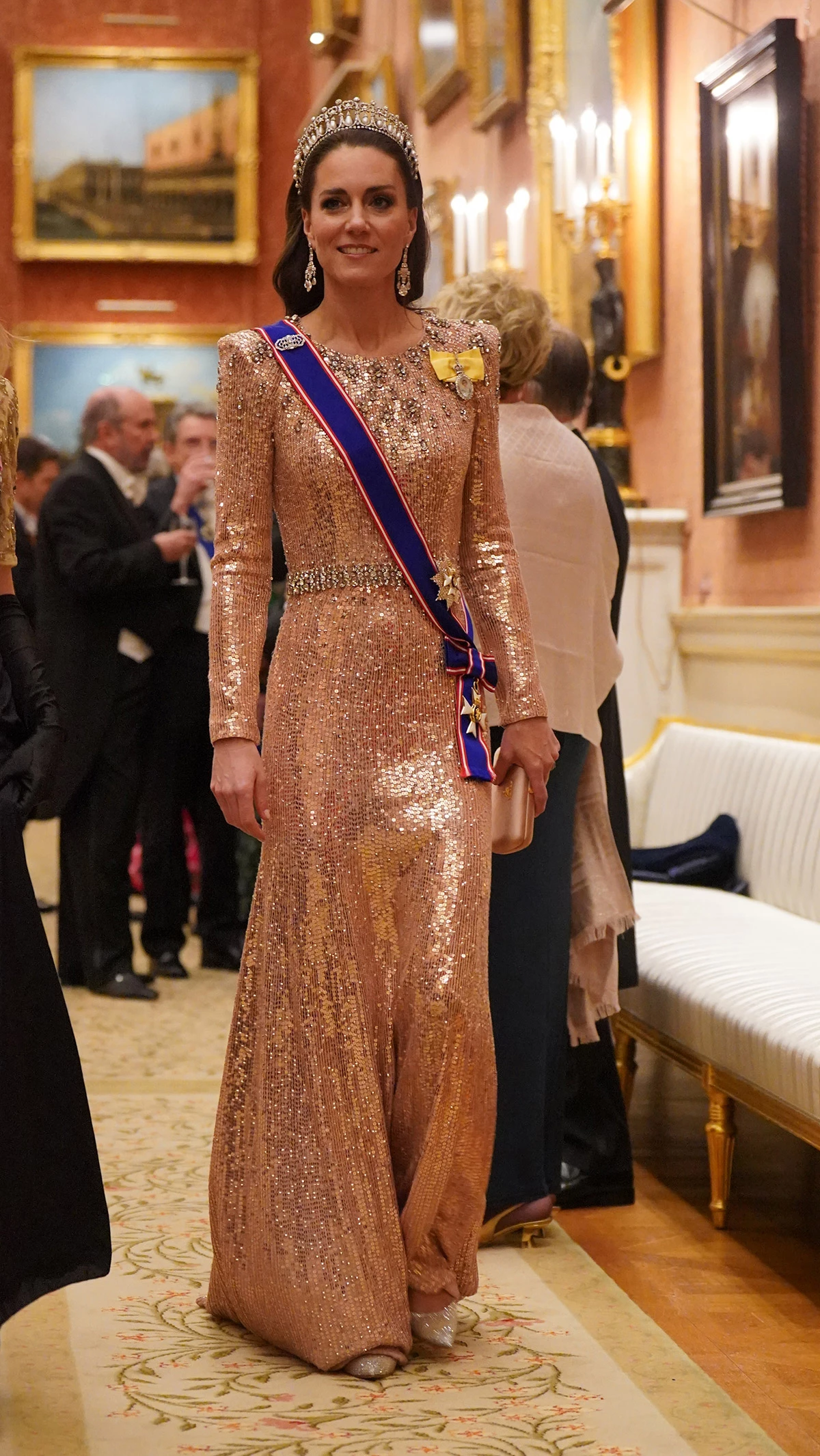 <p>Кейт Миддлтон на дипломатическом приеме в Букингемском дворце</p>