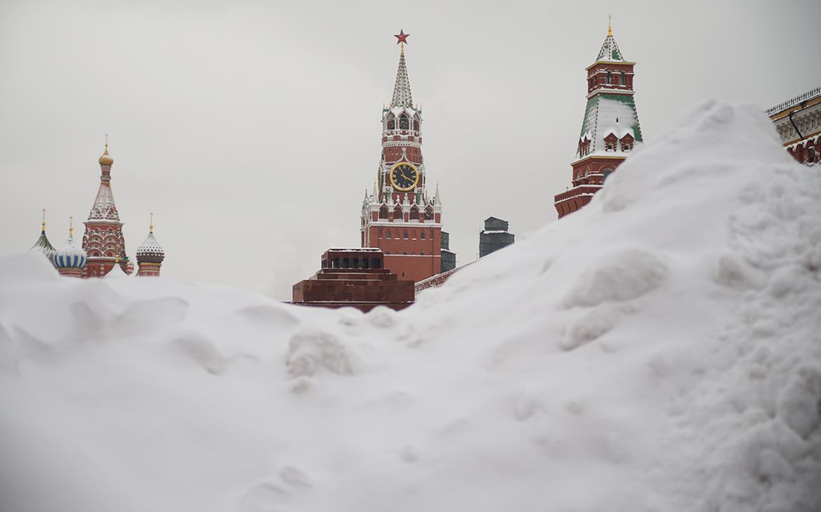 Москвичей предупредили, что зима придет на 20 суток позже нормы