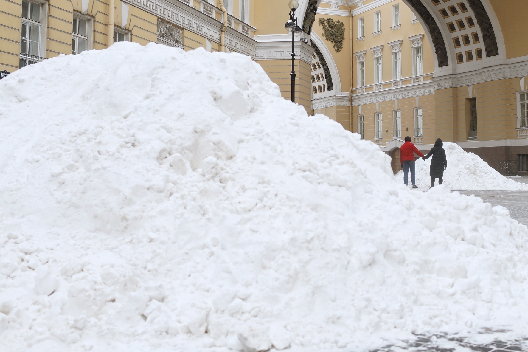Для кого-то День снега — праздник, для петербуржцев — ад благодаря Беглову