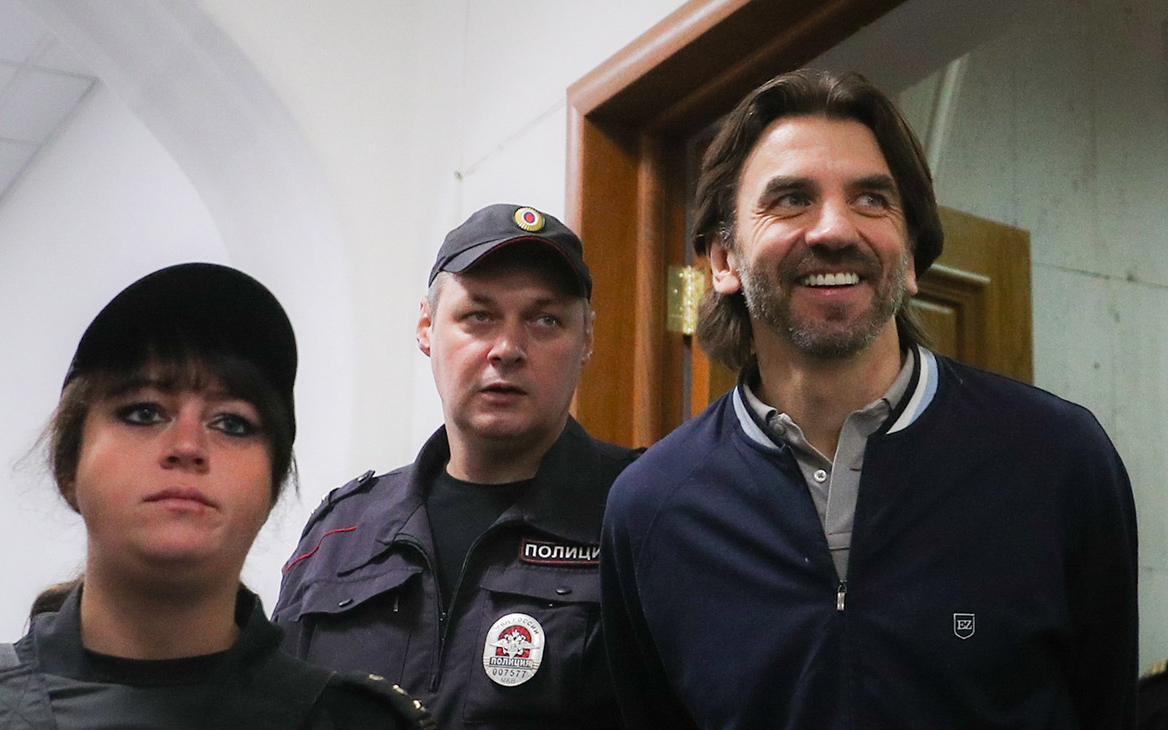 СК передал в суд уголовное дело против экс-министра Абызова