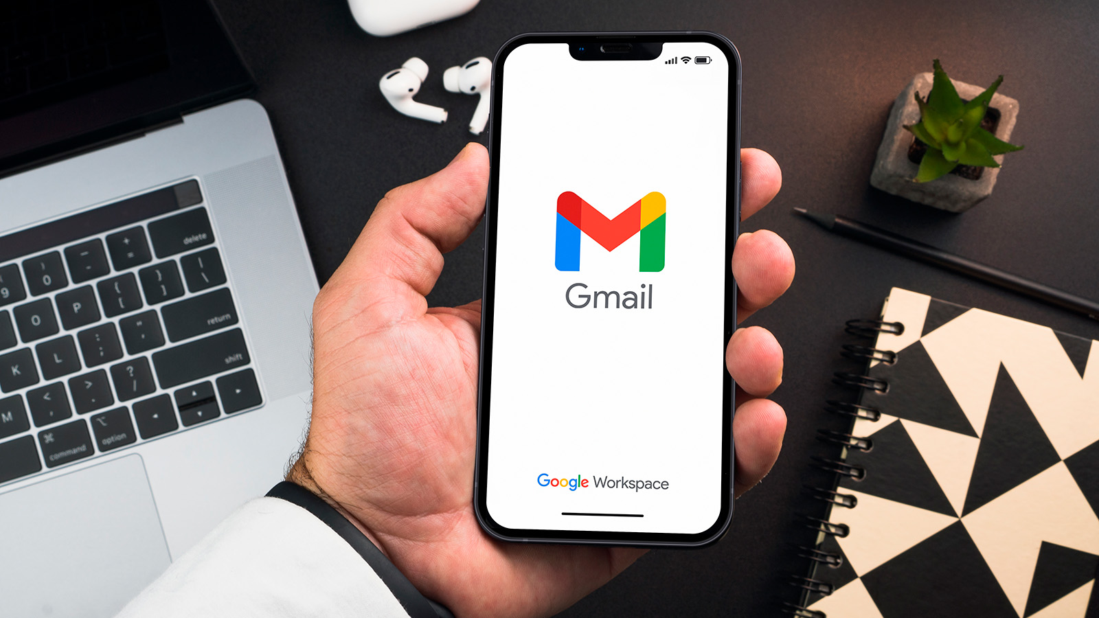 <p>Приложение Gmail на&nbsp;iPhone</p>