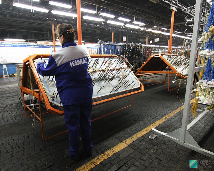 КАМАЗ рассчитывает сократить продажи в 2015 г. на 20%, при этом увеличив долю рынка в РФ