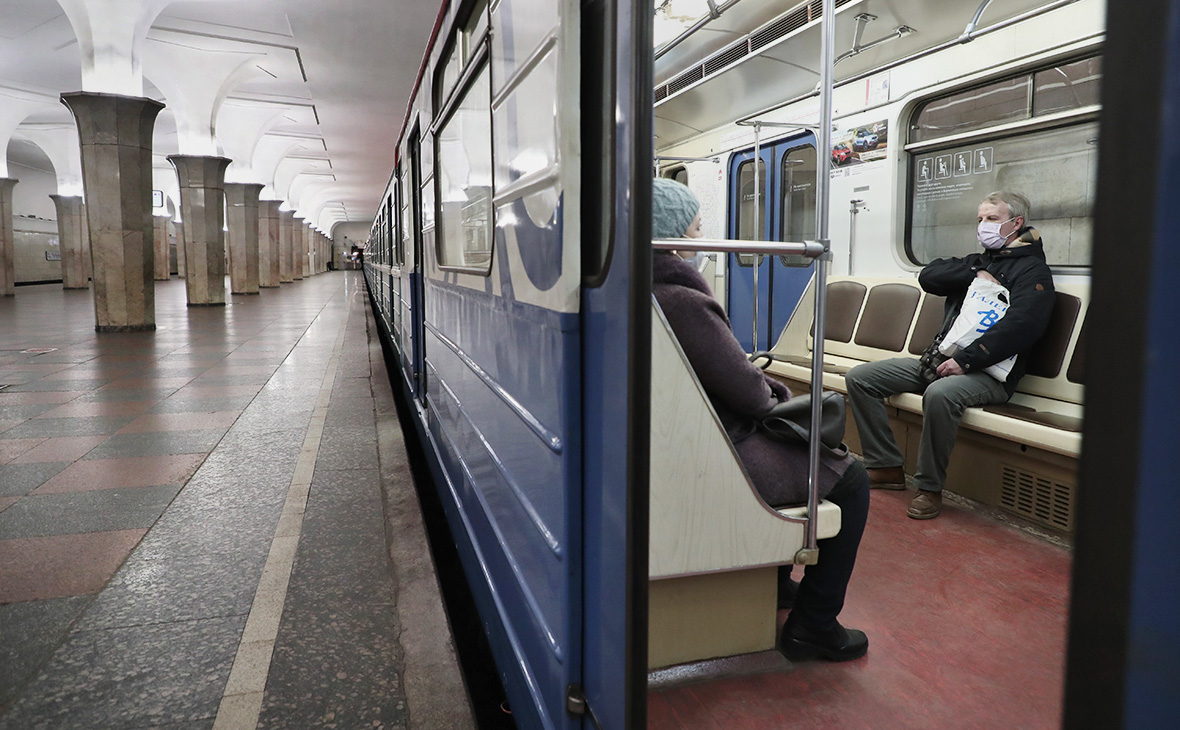 Камеры в метро Москвы научатся искать нуждающихся в медпомощи людей