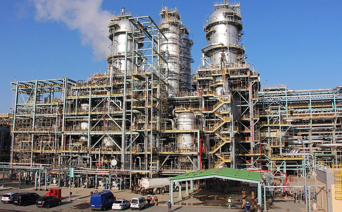 Mukhammadsharif Mamatkulov / Reuters