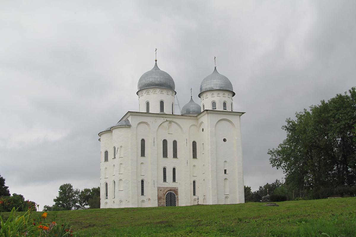 Георгиевский собор Юрьева монастыря под Новгородом. 2011 год
