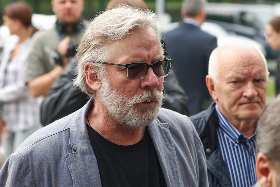 Актер Виктор Раков, который сыграл Мастера в &laquo;Мастере и Маргарите&raquo; Юрия Кары. Ранее он назвал ушедшего режиссера &laquo;профессионалом высокого уровня&raquo;