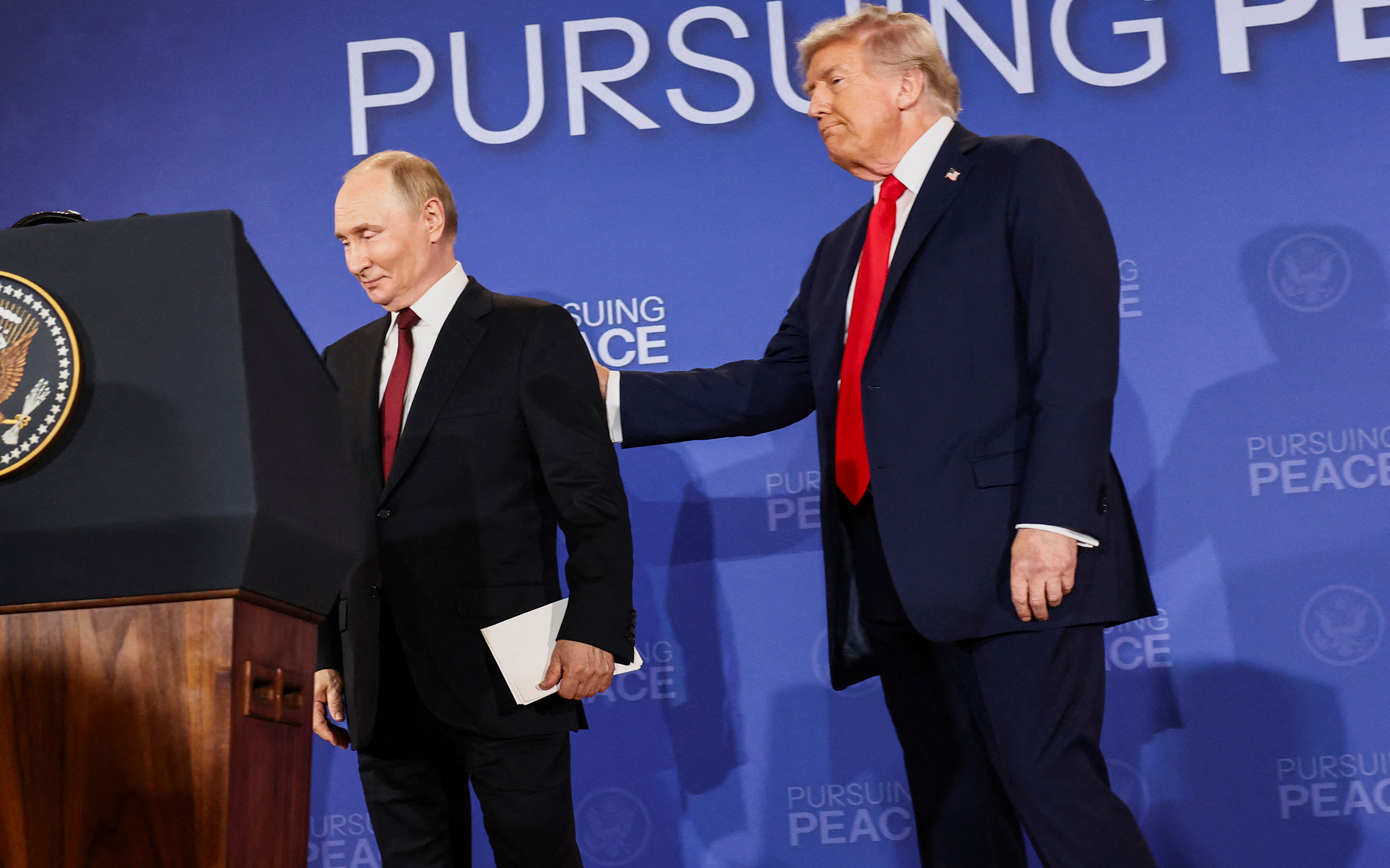 Разговор Владимира Путина и Дональда Трампа после саммита