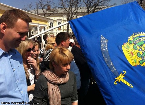 Митинги в Астрахани за и против Олега Шеина