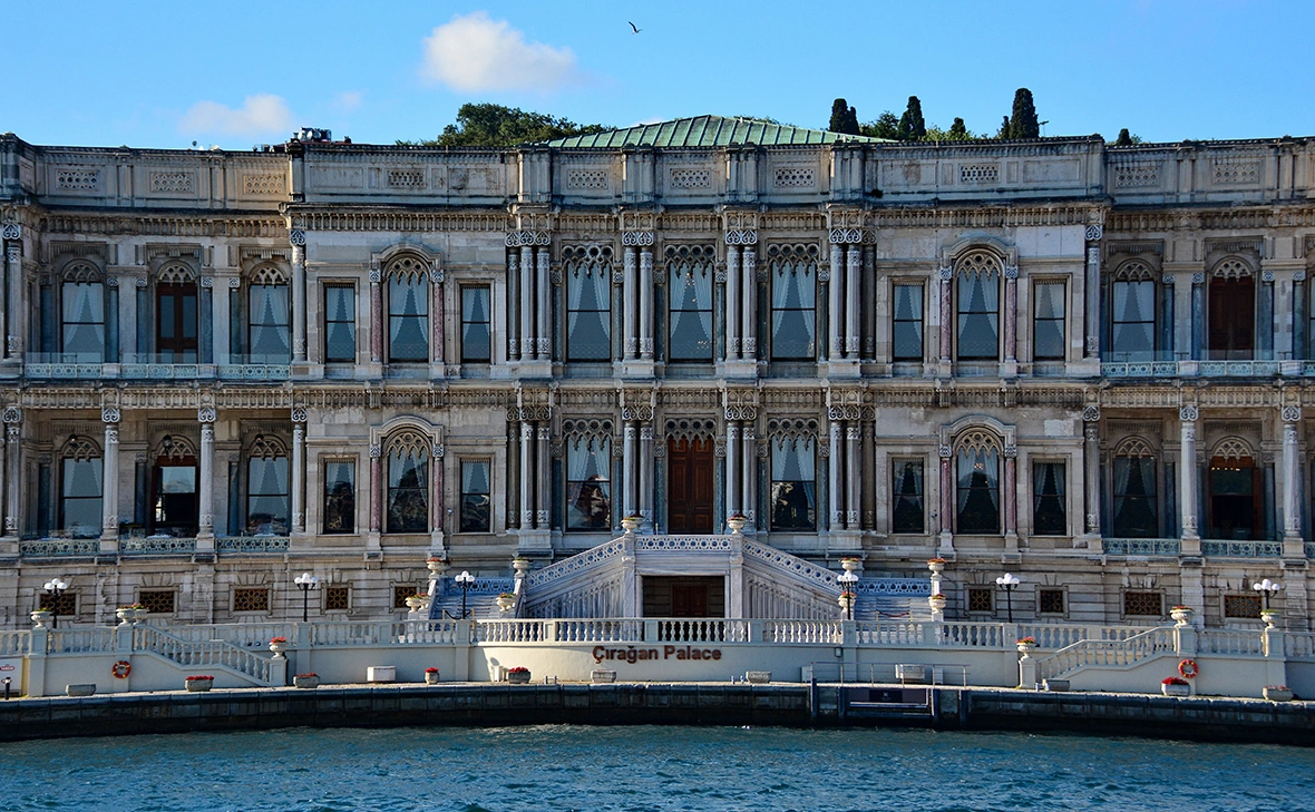 Jarung H / Shutterstock