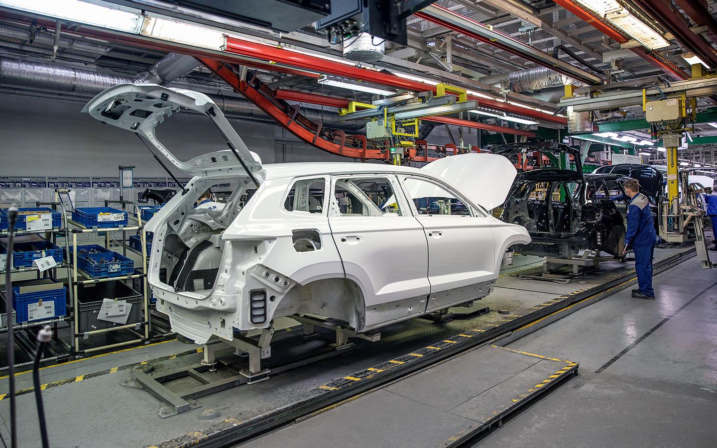 Когда перезапустят бывшие заводы Toyota и VW в России. Ответ Минпромторга