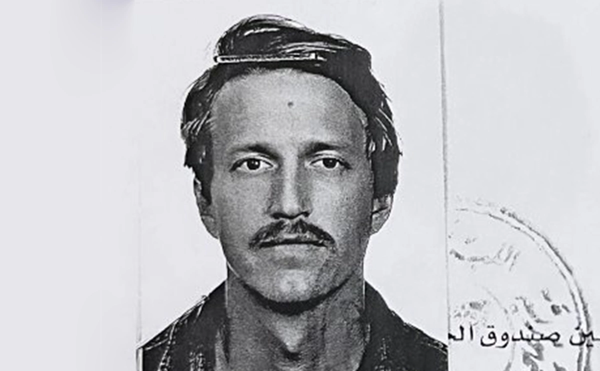 collinsdyl / Twitter