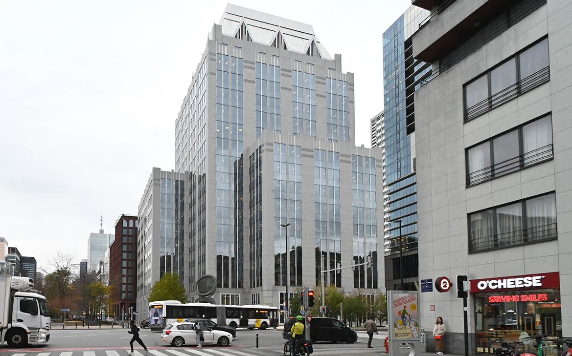 Суд назначил предварительное заседание по иску ЦБ к Euroclear на ₽18 трлн