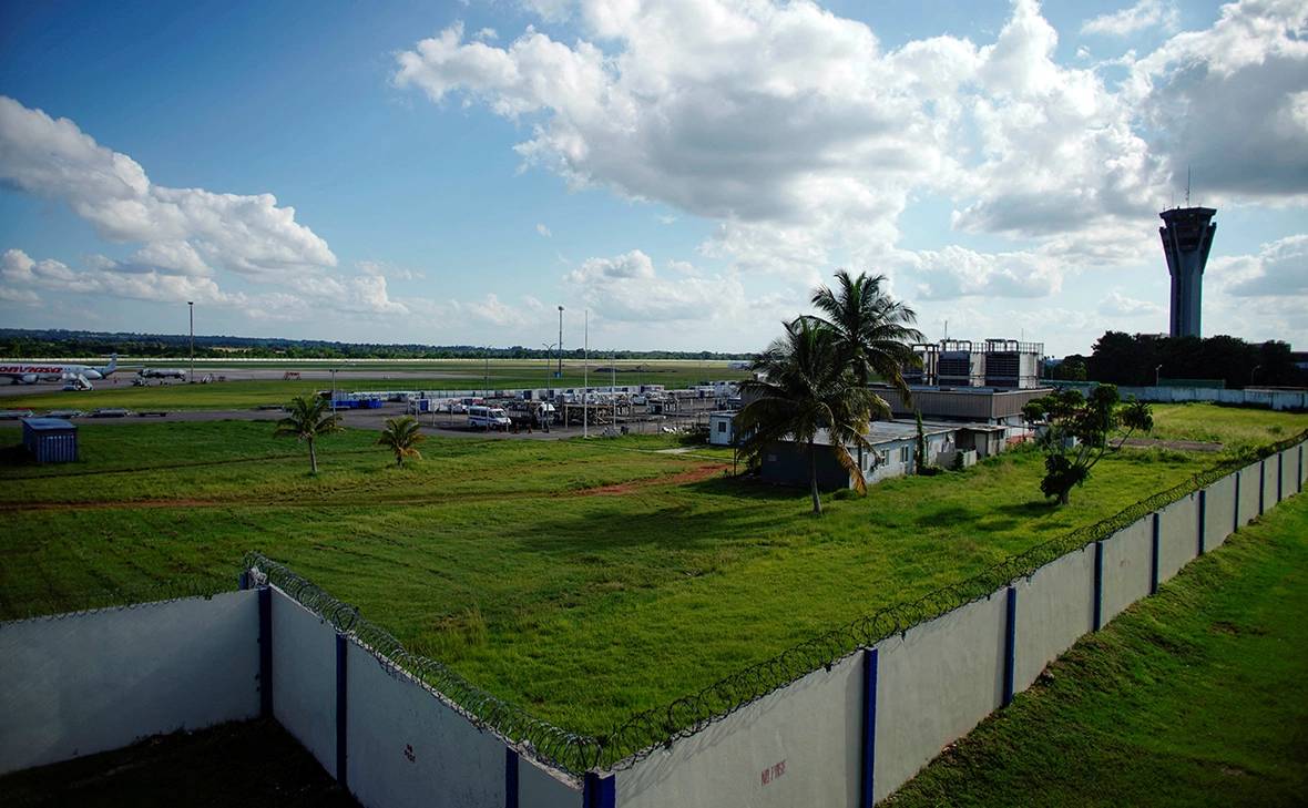 Alexandre Meneghini / Reuters