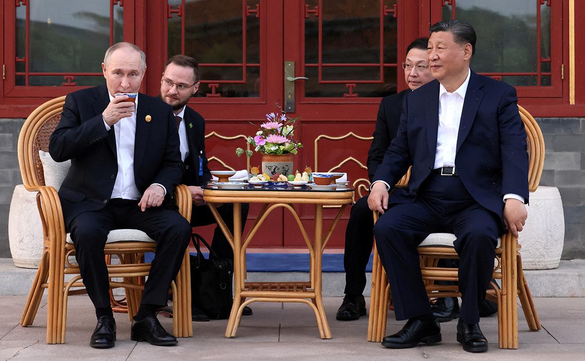 Помощник Путина фразой химия упрочилась оценил его обед с Си Цзиньпином