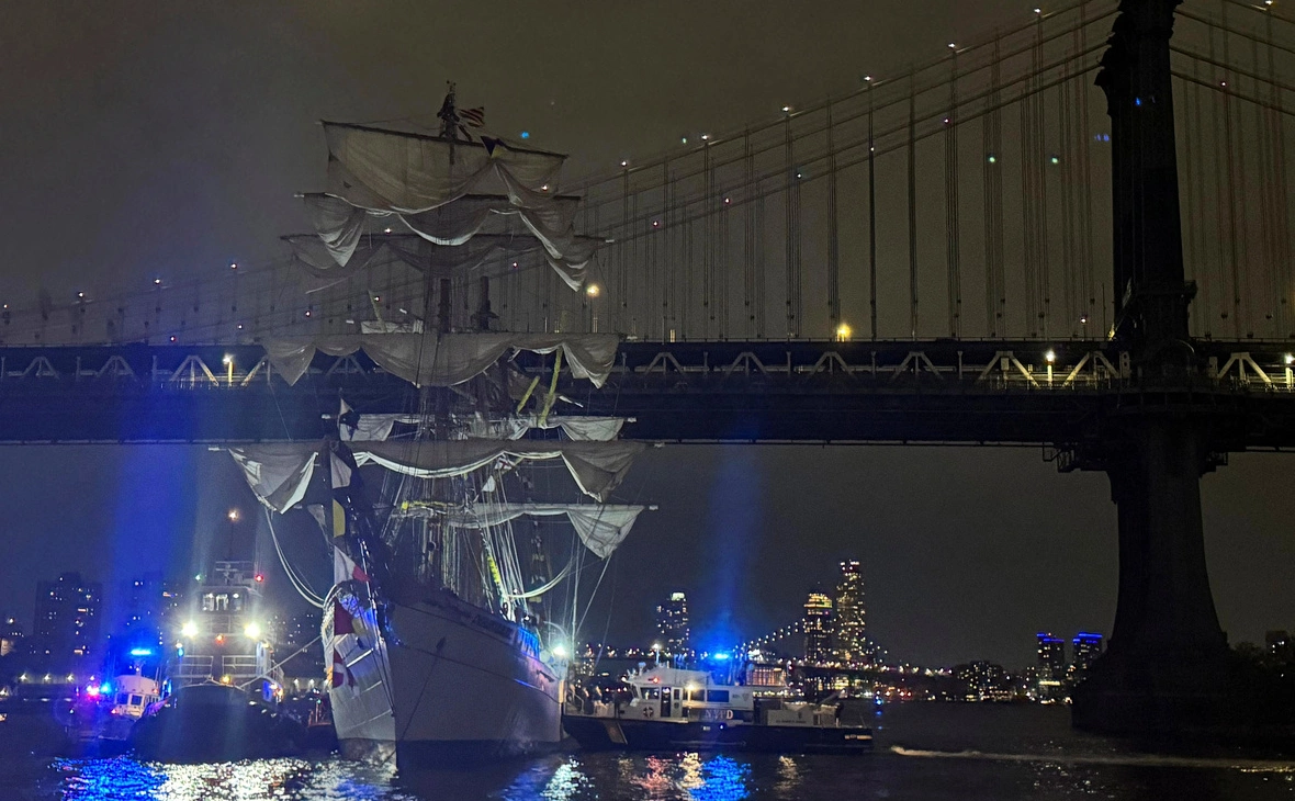 Santiago Lyon / Reuters