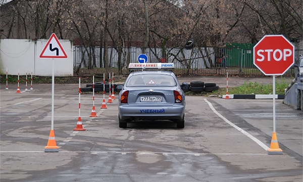 В ГИБДД заявили, что только десятая часть водителей сдает экзамены с первого раза