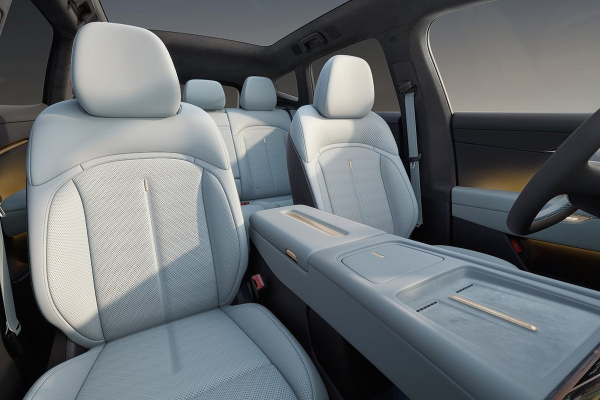 Volkswagen ID. Unyx 08