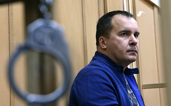Экс-председатель исполнительной дирекции Межпромбанка Александр Диденко в Басманном суде. Фото 2014 года